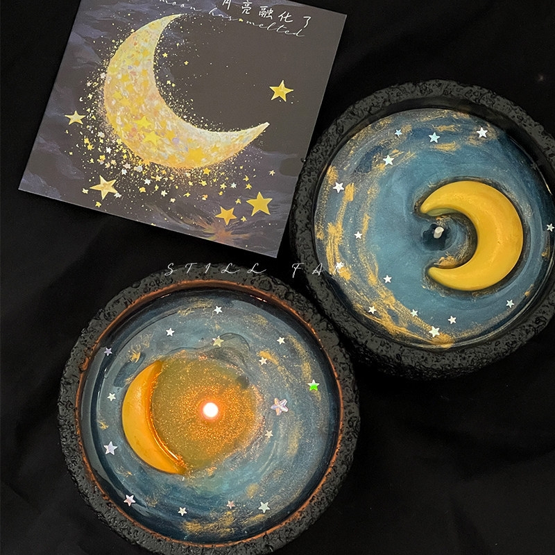 Świeca zapachowa Melting Moon, – Home Decor Aesthetic recenzja i cena
